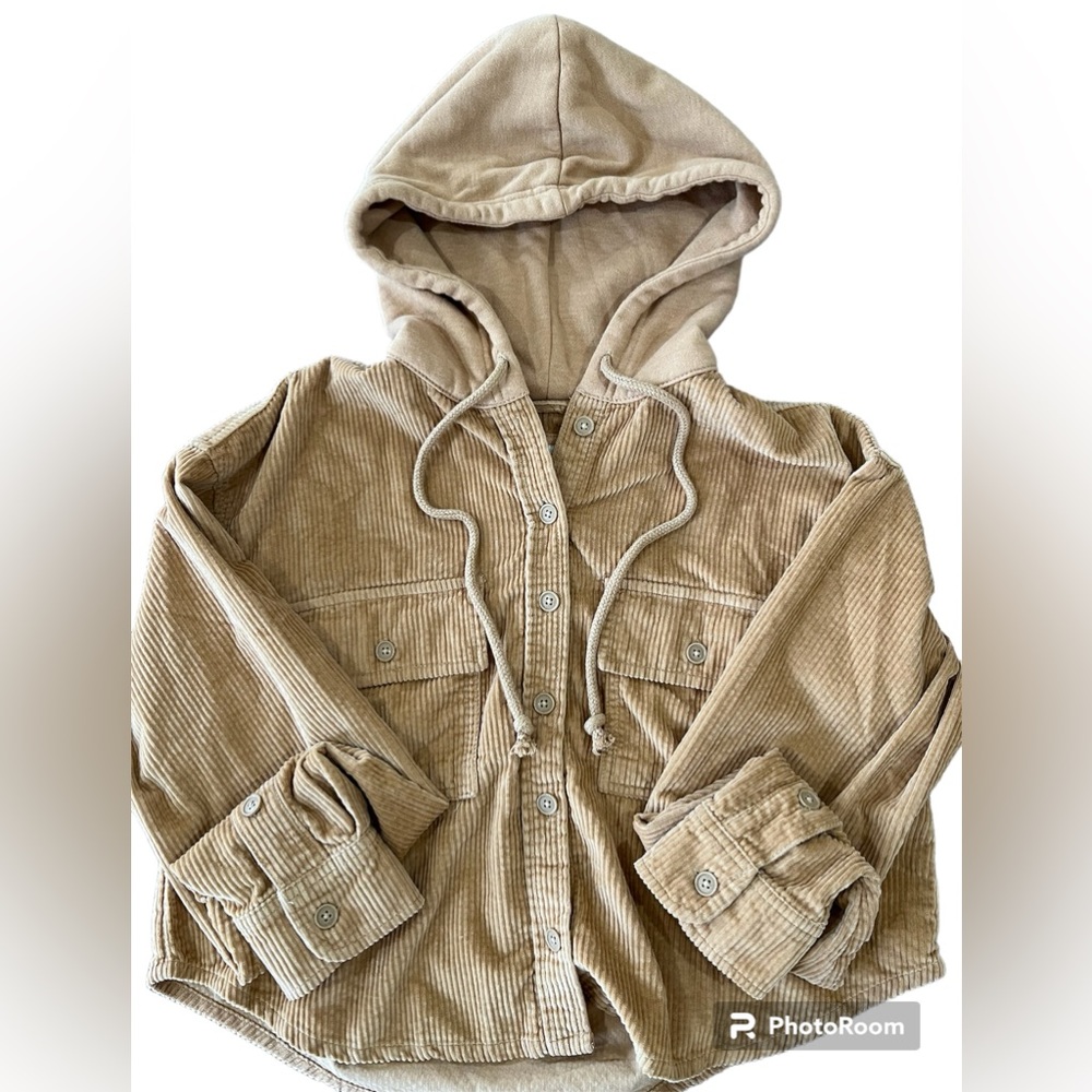 Women’s size XS American Eagle cropped hooded corduroy hooded shacket